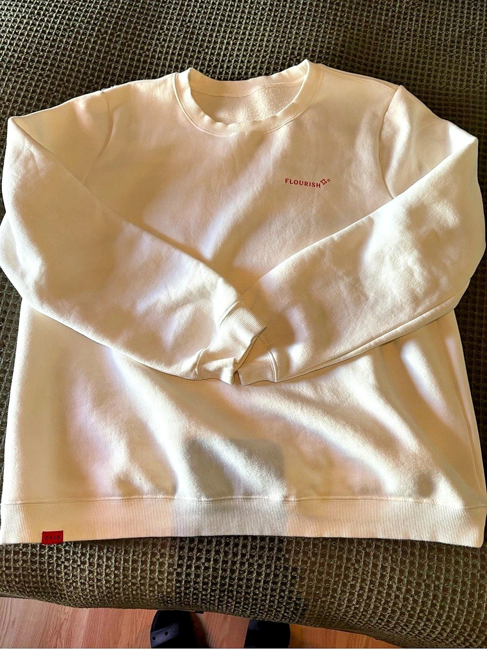 Zyia Active Cream Bouquet Flourish Crewneck Sweatshirt in Cream